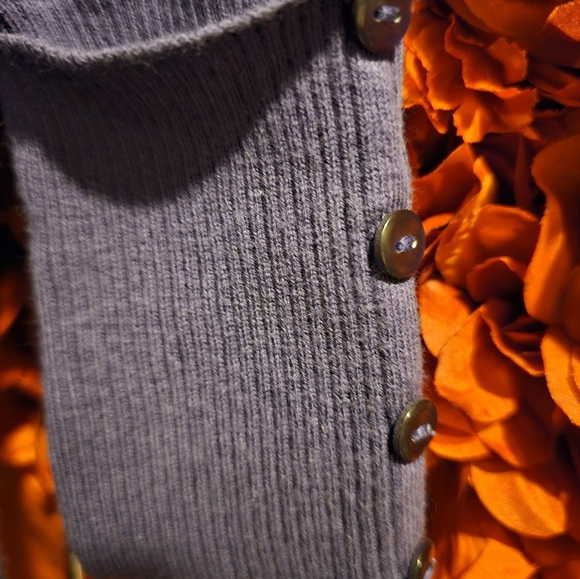 Miley Cyrus Azzari Purple Crop Turteneck Short sleeve sweater Size XS - Picture 6 of 7